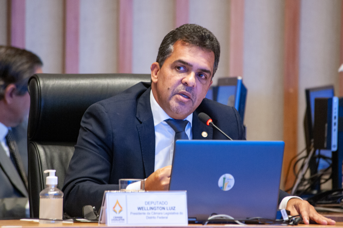 Ricardo Vale e bancada do PT pedem medidas para barrar participação de Vorcaro no BRB