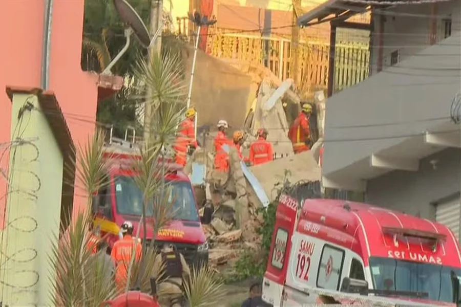 Casa de repouso de idosos desaba e deixa soterrados em Belo Horizonte