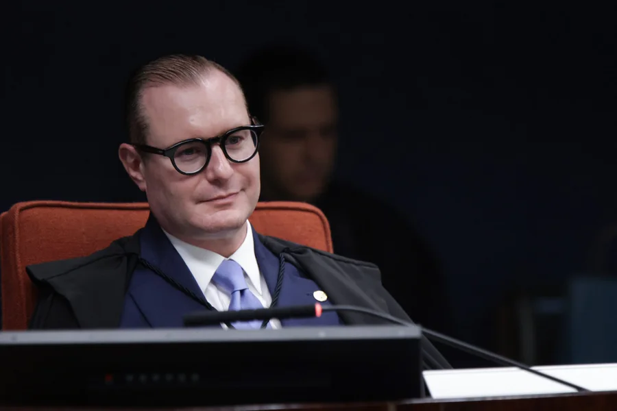 Zanin nega pedido para obrigar Câmara a instalar CPI do Banco Master