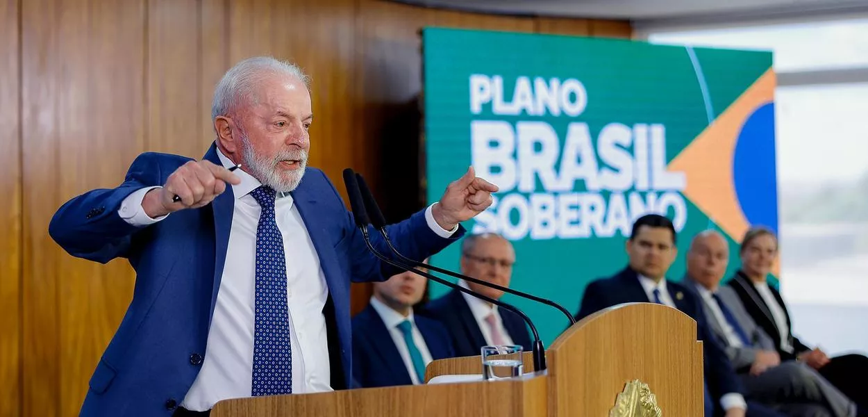 Governo Lula intensifica agenda social, enfrenta tensão com EUA e entra em clima pré-eleitoral
