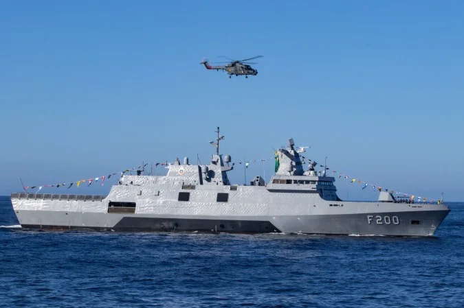 Marinha prega soberania e reforço de verbas para a Defesa