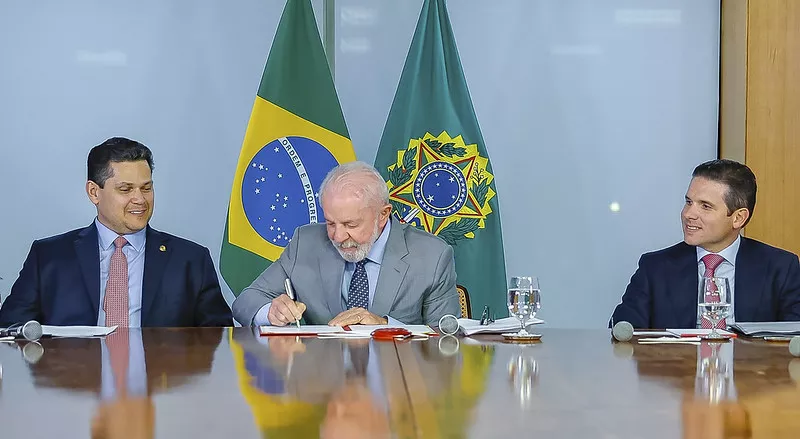 Governo Lula usa decisão de Trump contra facções para destravar PEC da Segurança no Senado