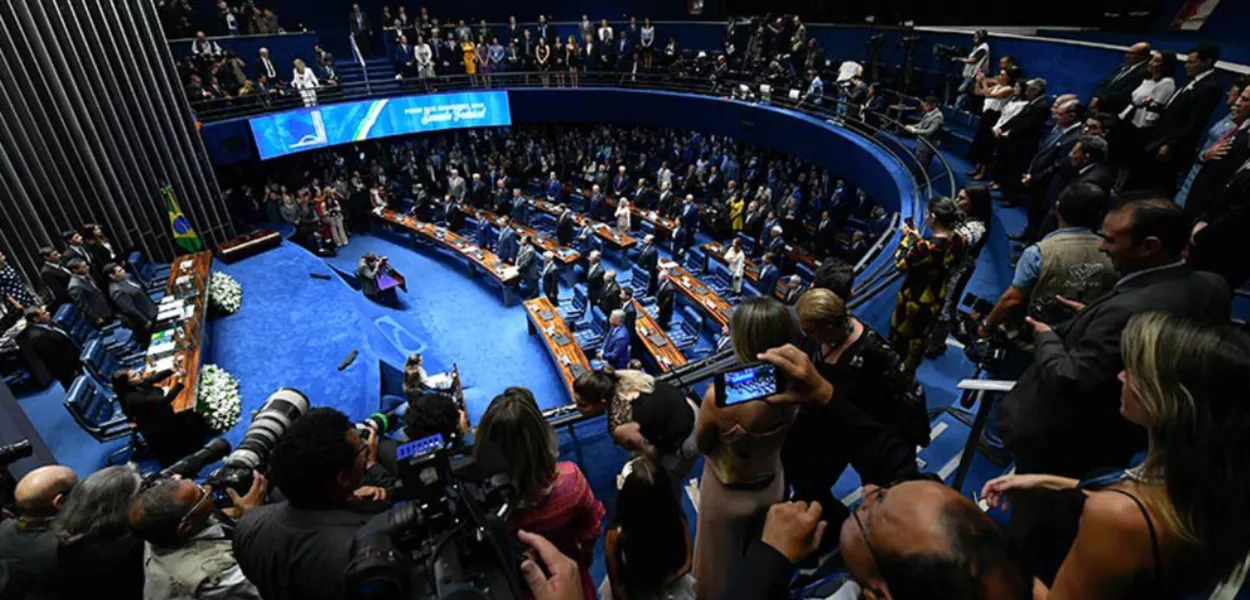 Senado rejeita retirada de apoio à PEC da contratação por hora e amplia debate sobre escala 6×1