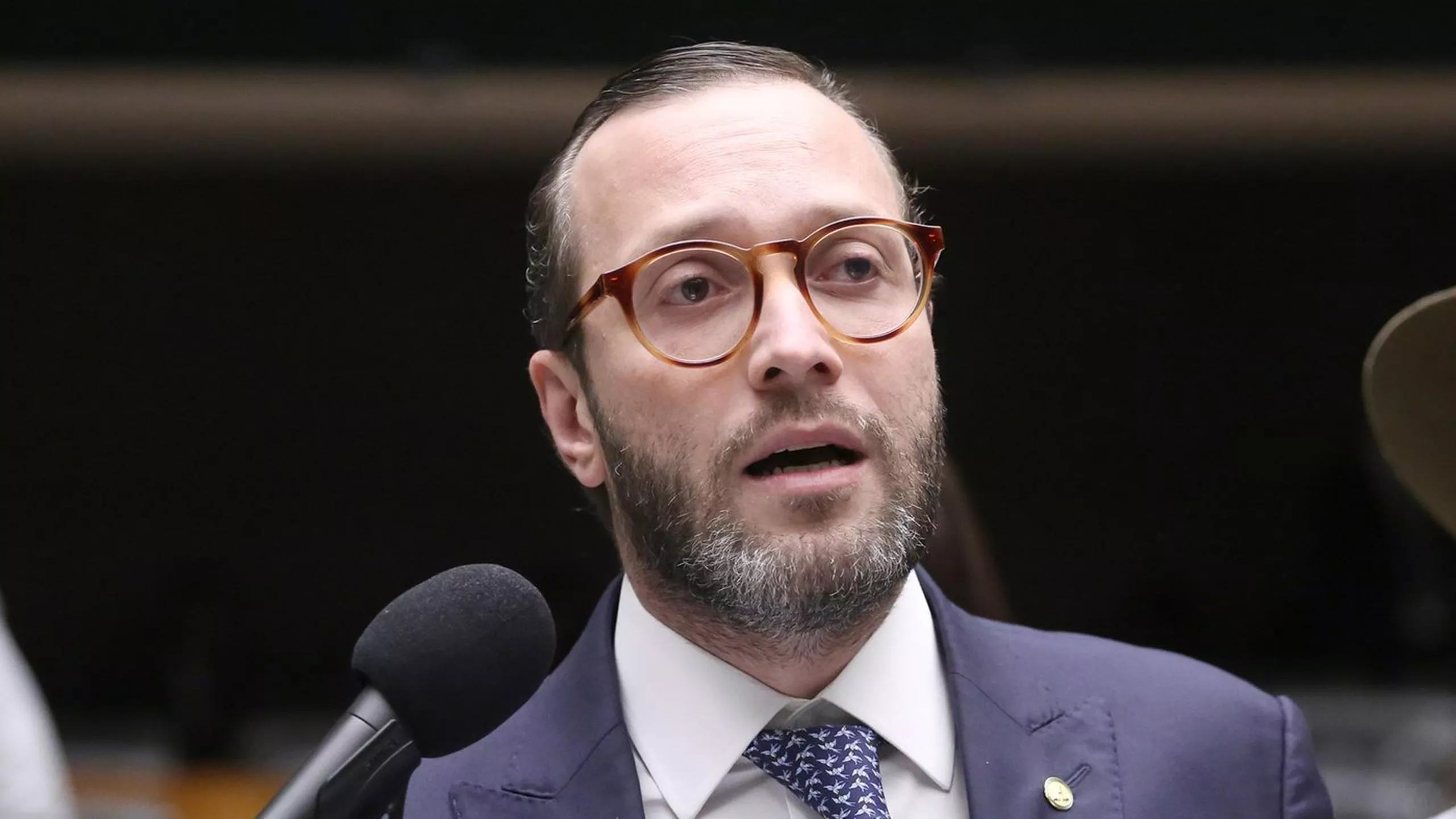 Bolsonarista Filipe Barros apresentou ‘emenda Master’ na Câmara e pressionou BC para beneficiar Vorcaro