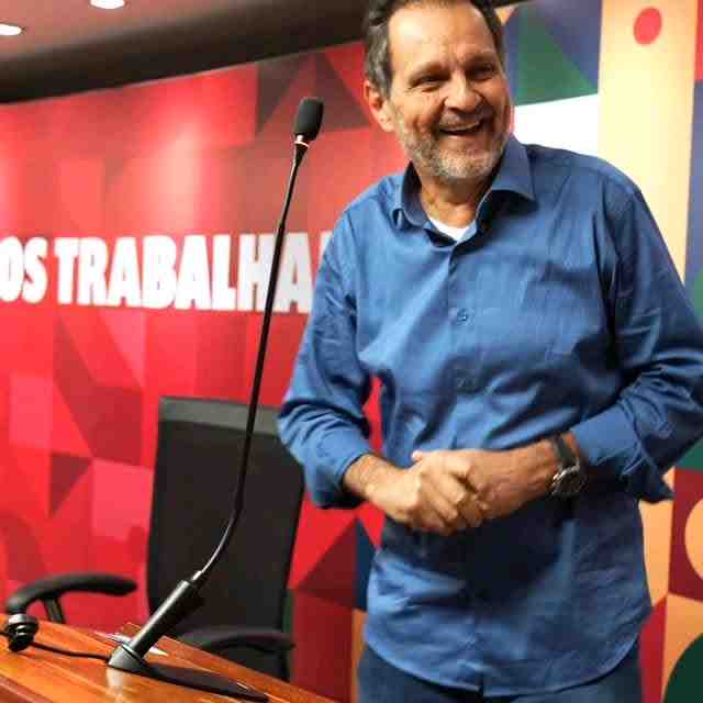 Agnelo Queiroz prestigia lançamento da pré-candidatura de Ricardo Vale
