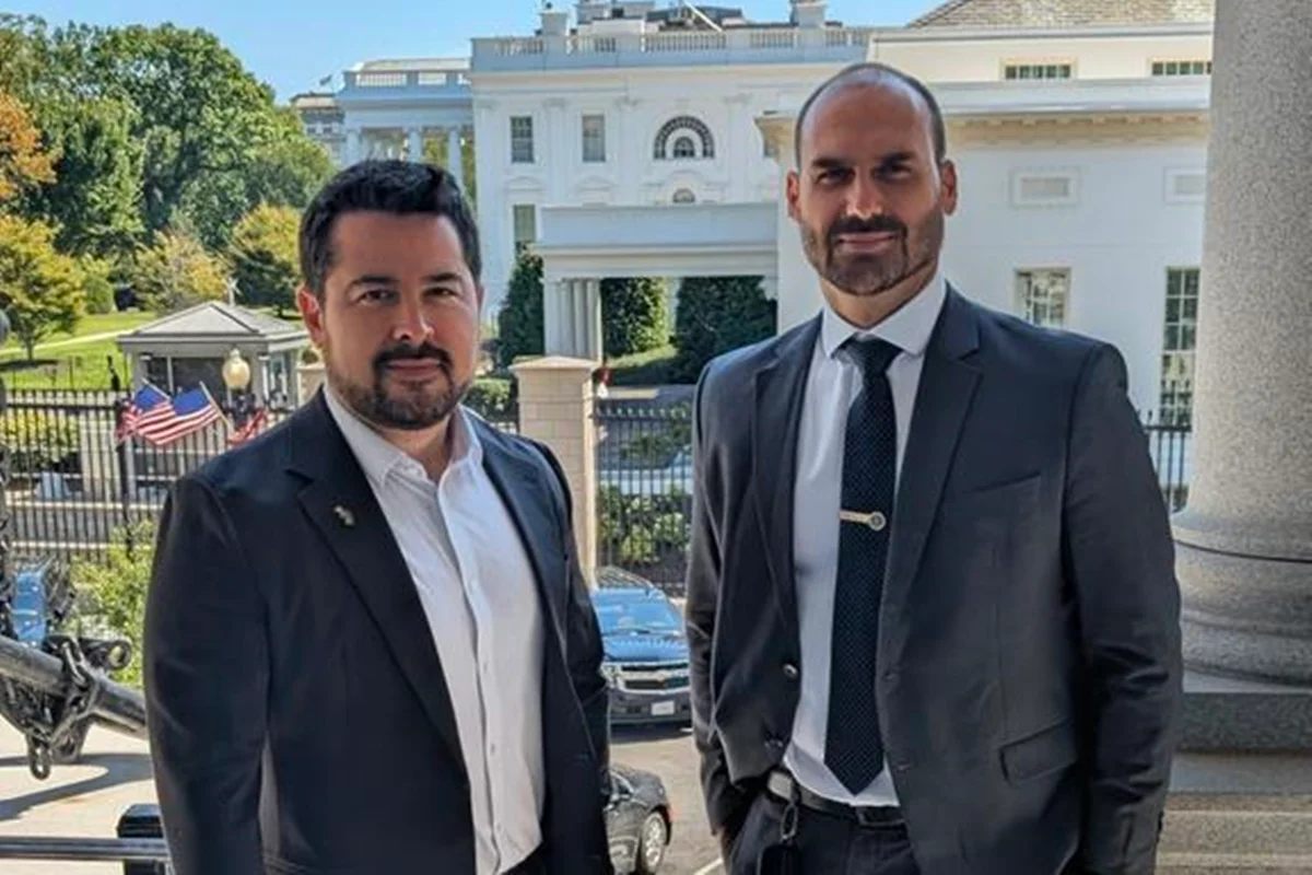 Condenado, Eduardo vai a Washington para nova ofensiva contra STF