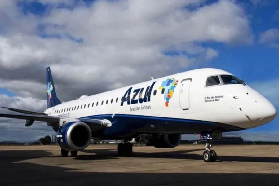 Azul planeja cortar voos por alta no preço do combustível, diz CEO