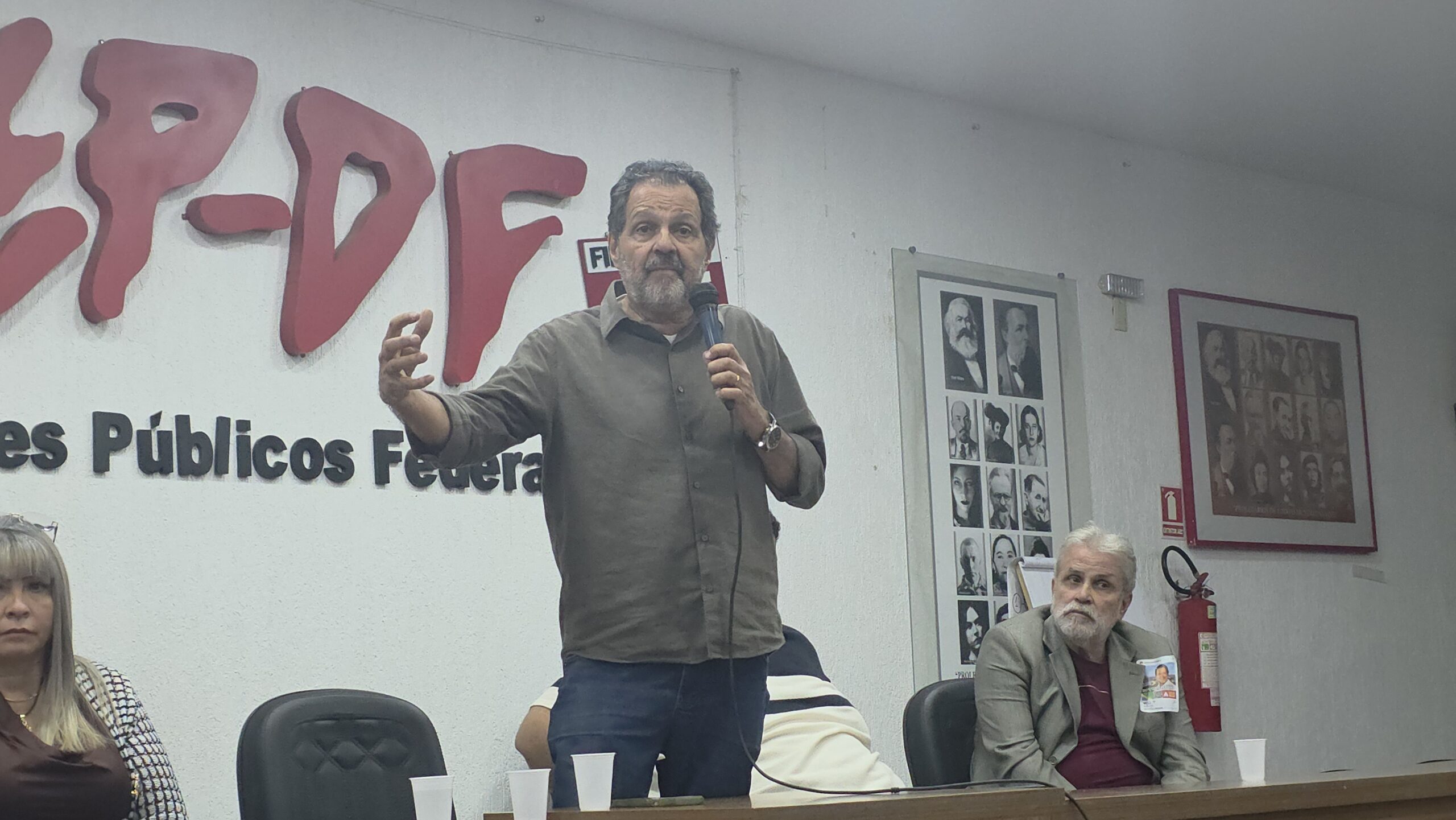 Pré-campanha de Agnelo Queiroz reúne grande público no Sindsep e demonstra mobilização de apoiadores