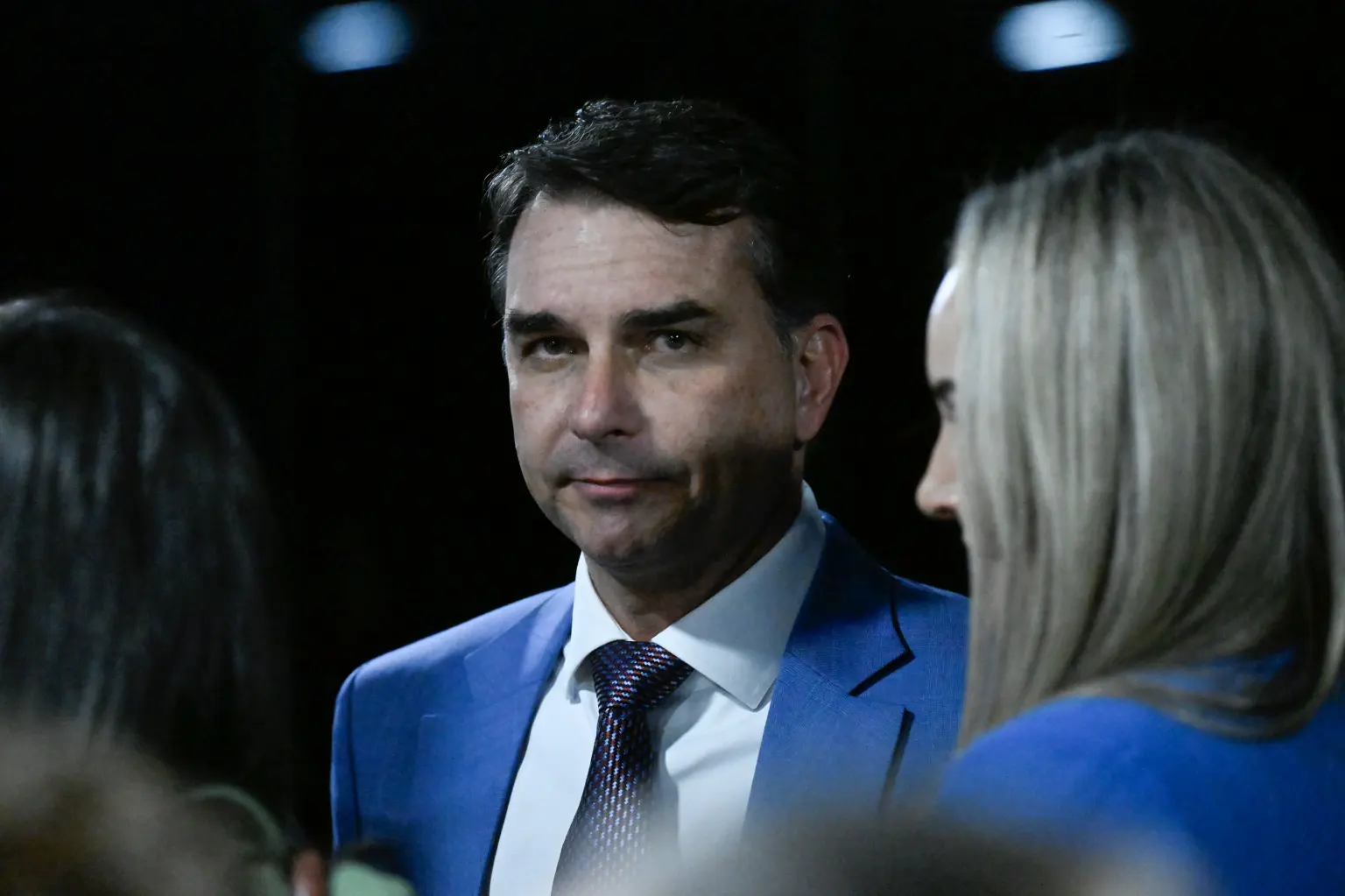 Flávio Bolsonaro ainda pode desistir da candidatura presidencial antes do registro no TSE