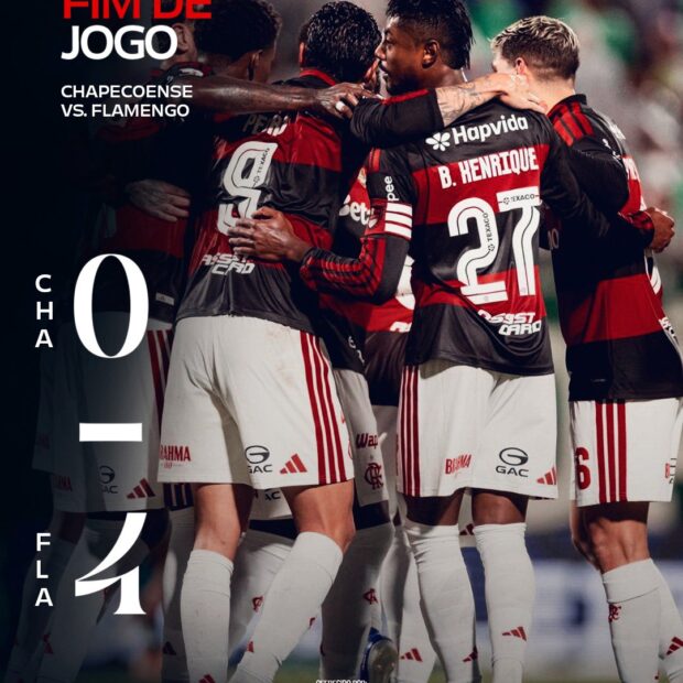 Pedro marca duas vezes, Flamengo goleia Chapecoense e segue na perseguição ao Palmeiras