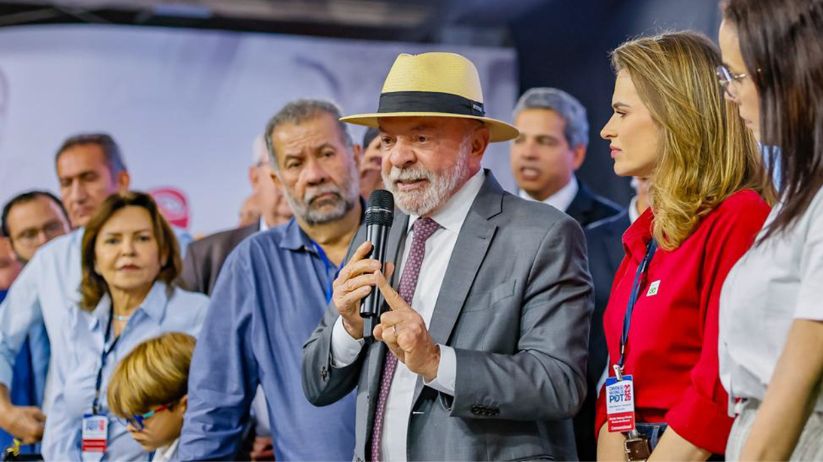 Lula sanciona lei para fortalecer soberania do Brasil na saúde e impulsionar indústria nacional