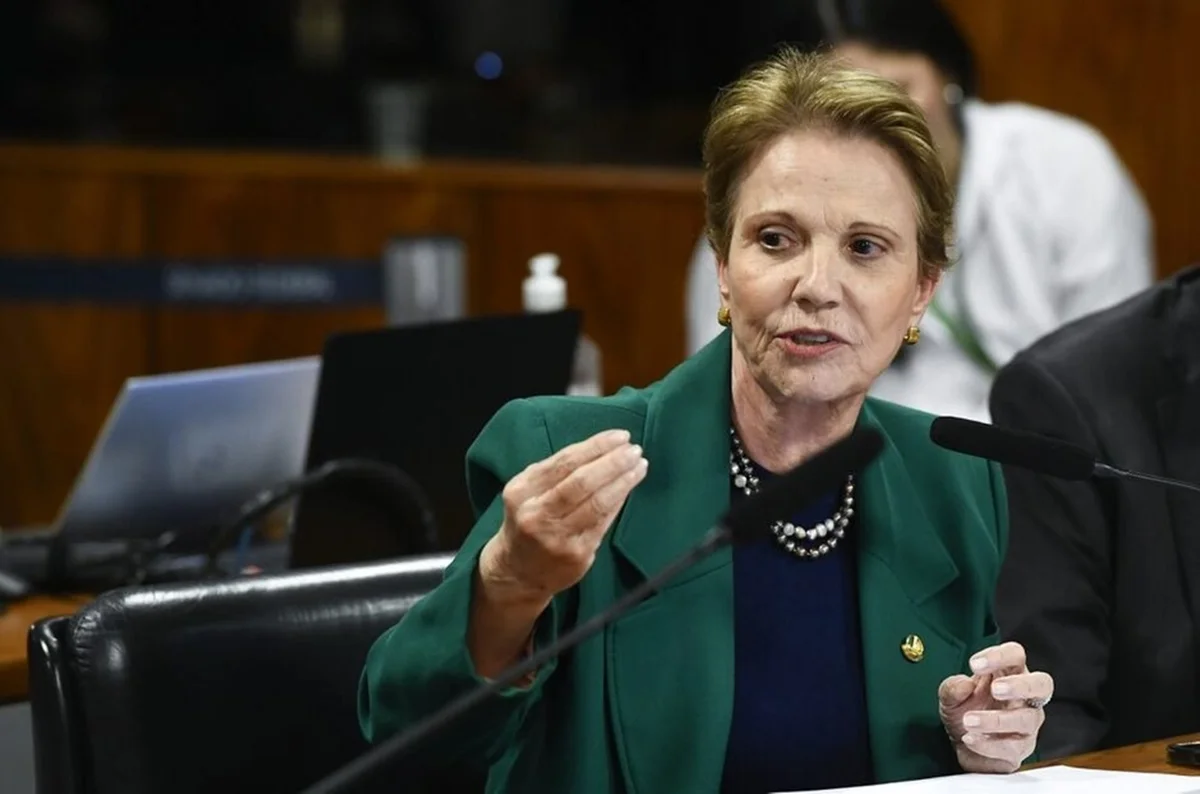 Tereza Cristina descarta ser vice de Flávio Bolsonaro e mira presidência do Senado