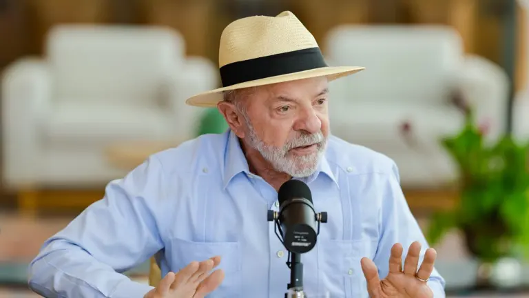 Lula deve propor pacto entre Poderes para limitar emendas parlamentares e acabar com supersalários
