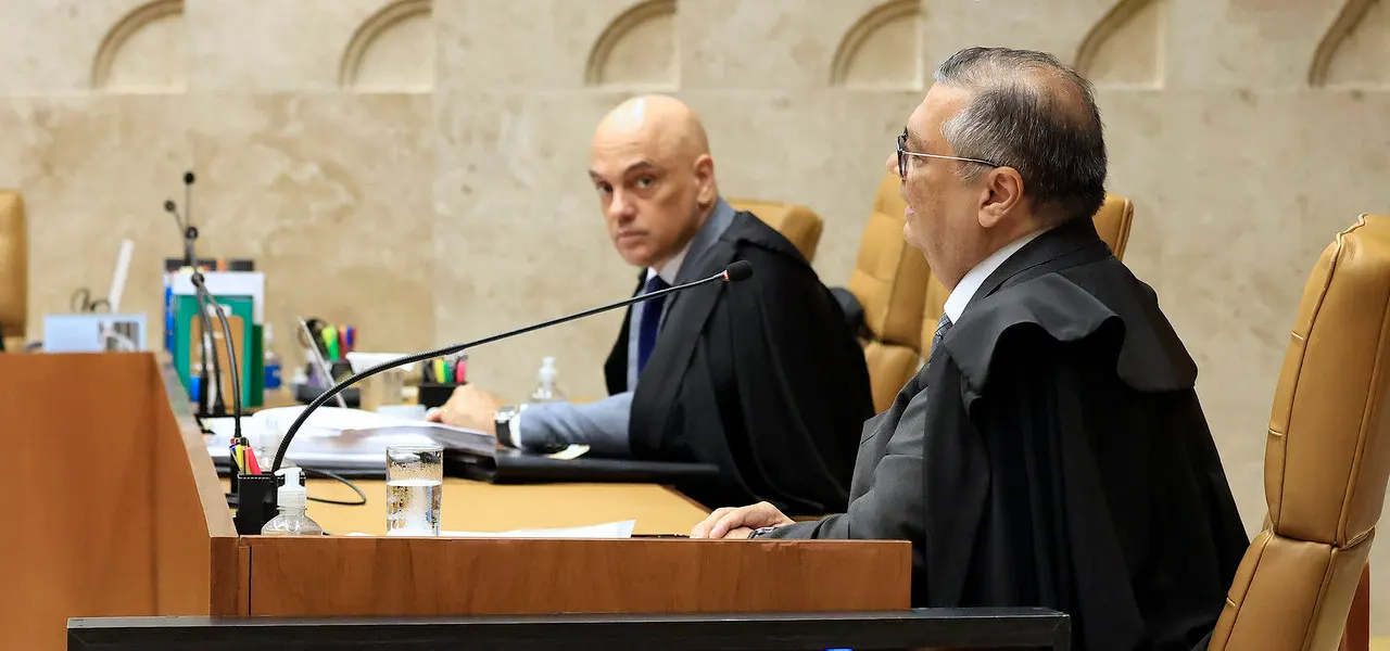 Campanha de Flávio Bolsonaro teme impactos de investigações em meio à crise no STF