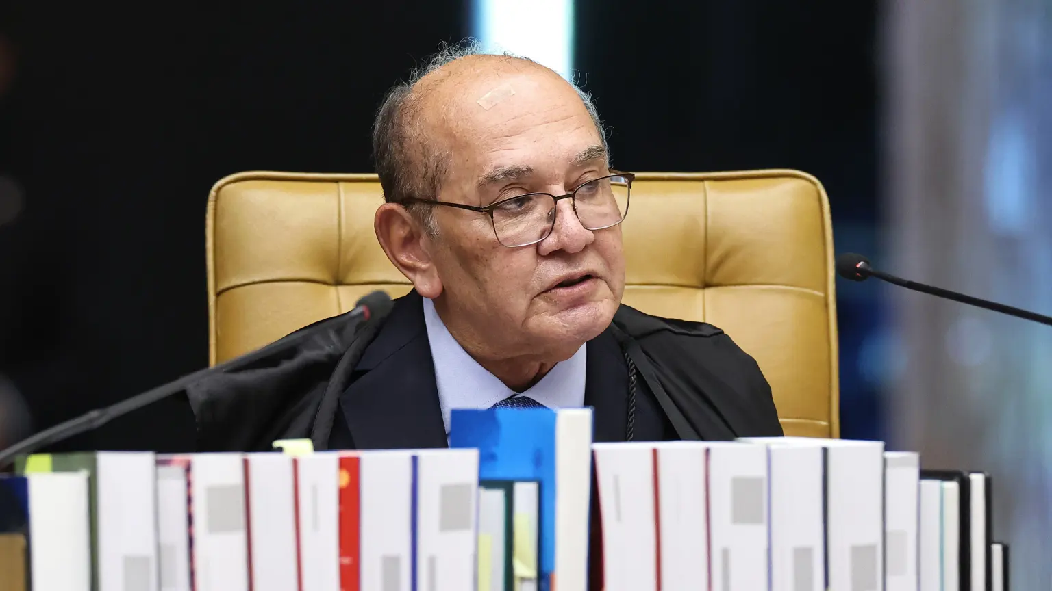 Mensagens revelam confronto entre Gilmar Mendes, Nunes Marques e Fux antes de sessão do STF