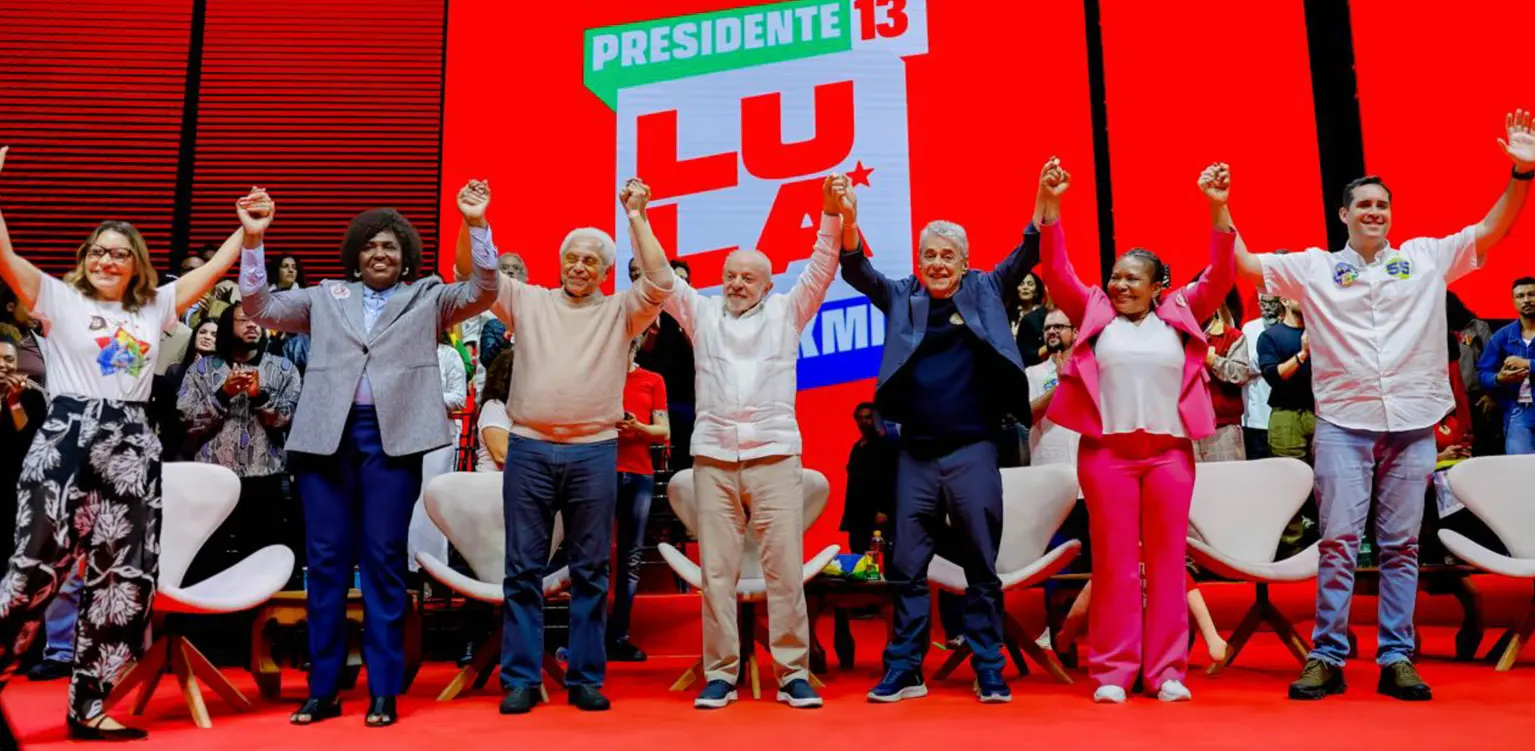 Lula apresenta propostas para ampliar acesso à cultura nas periferias
