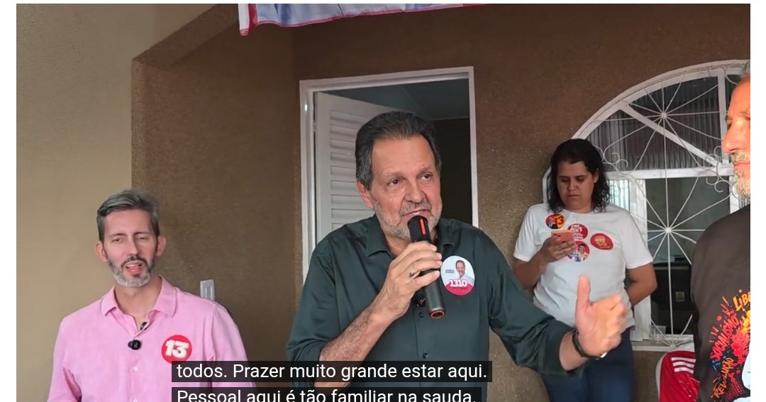 Agnelo Queiroz inaugura comitê na QNN 7, em Ceilândia, ao lado de Jaci Afonso e Leandro Grass