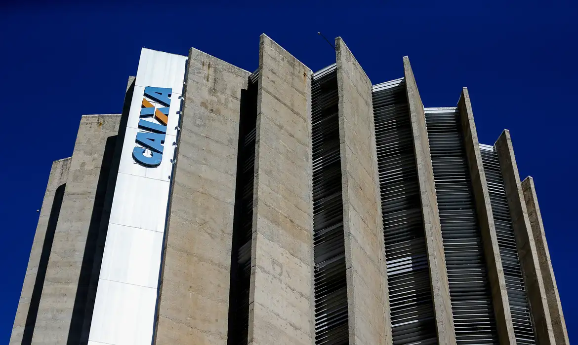 Caixa lança Pix parcelado com crédito de até R$ 50 mil
