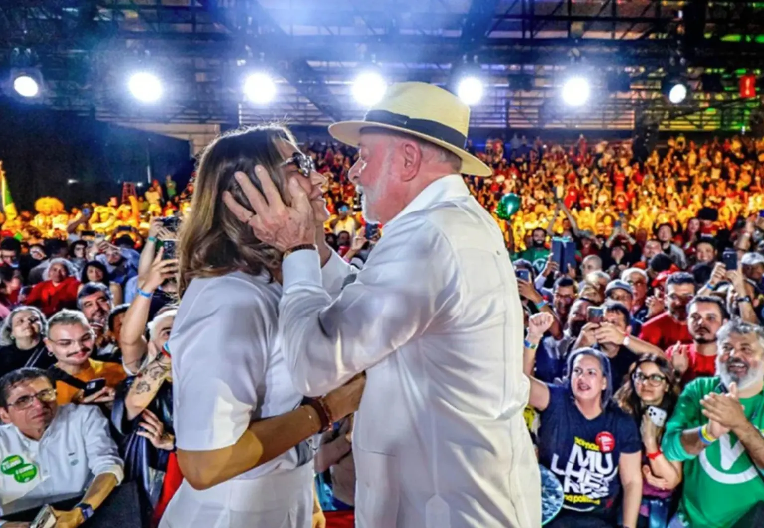 BTG/Nexus: Lula abre 13 pontos sobre Flávio Bolsonaro entre as mulheres