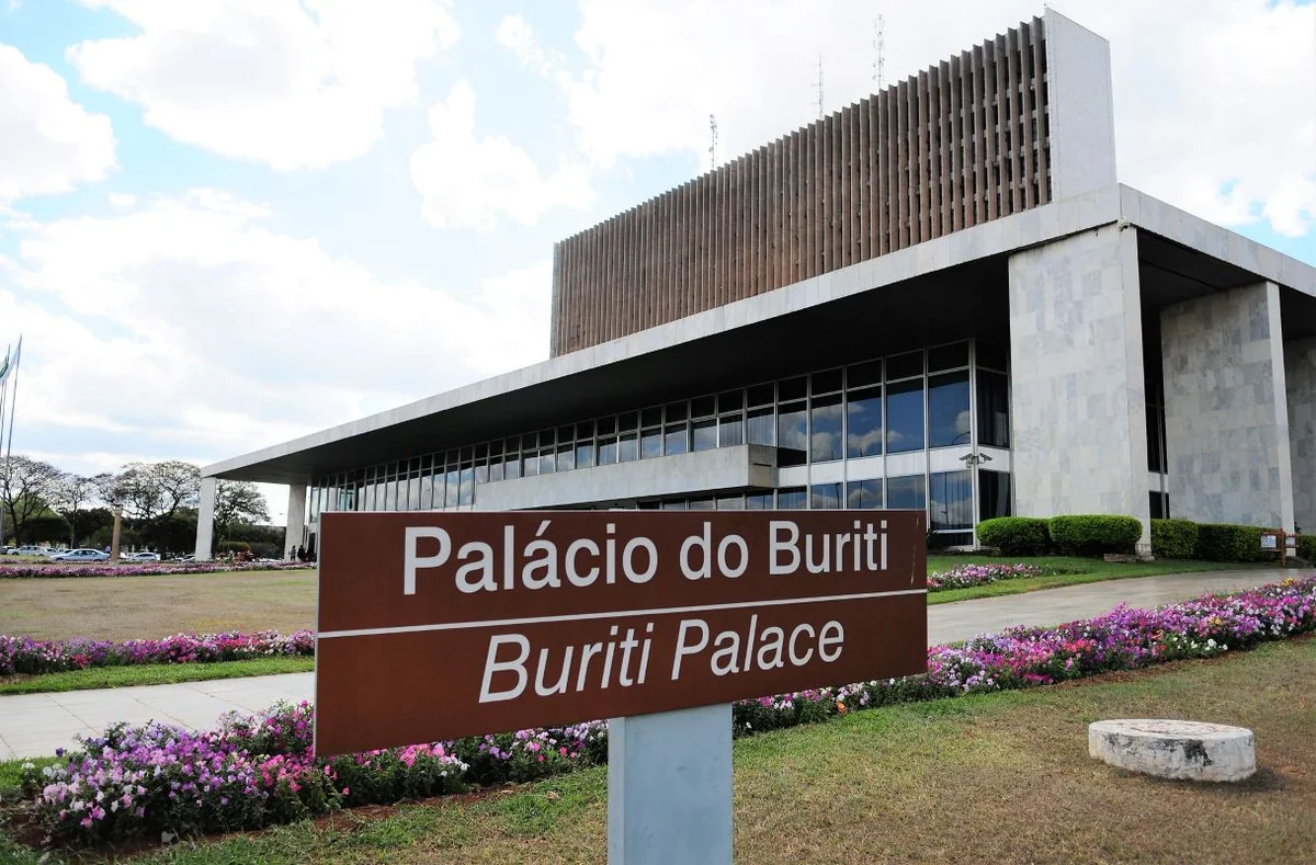 Veja a agenda dos candidatos ao GDF nesta sexta-feira (4)