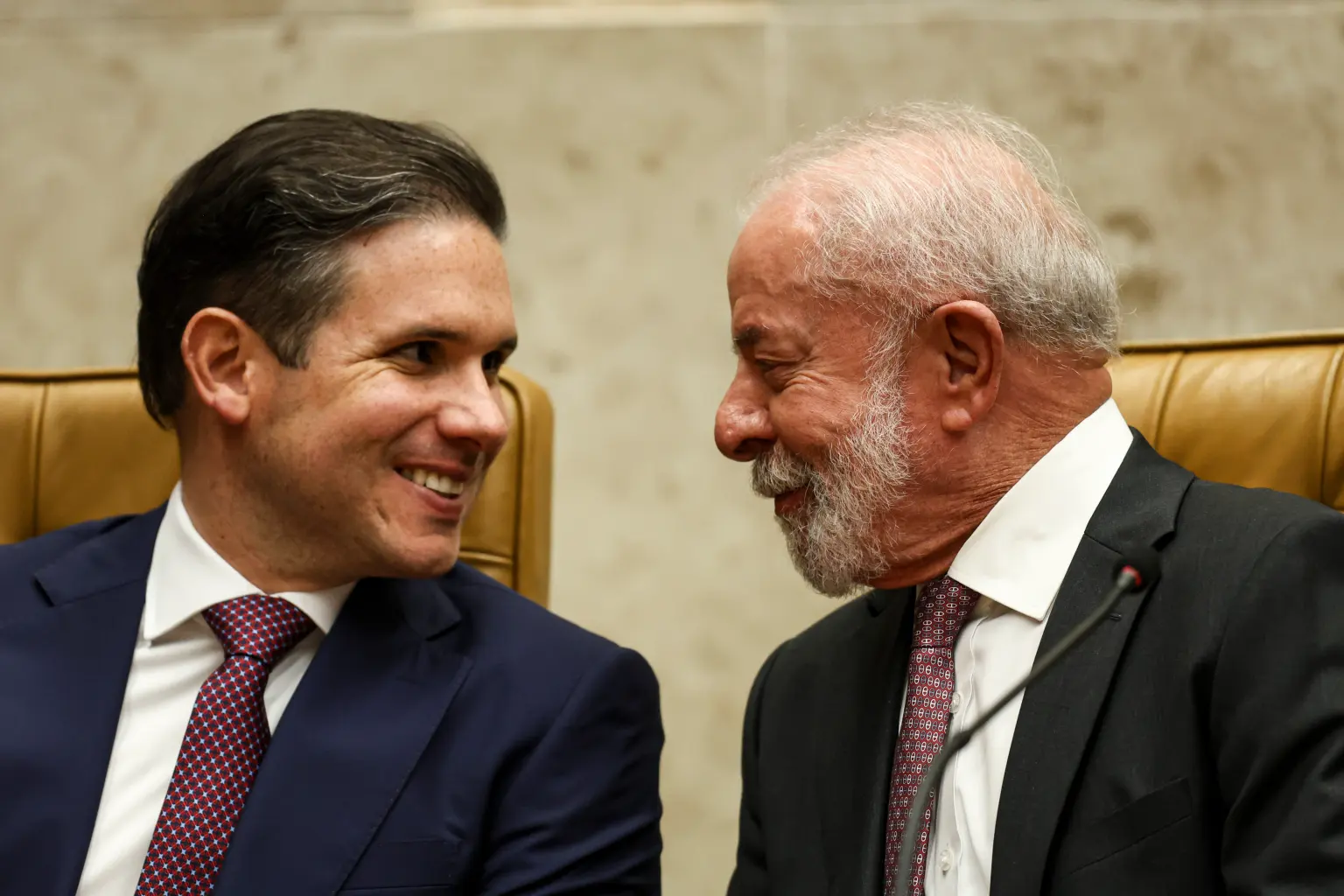 Lula afirma que Hugo Motta ajudará em sua reeleição após reunião no Alvorada