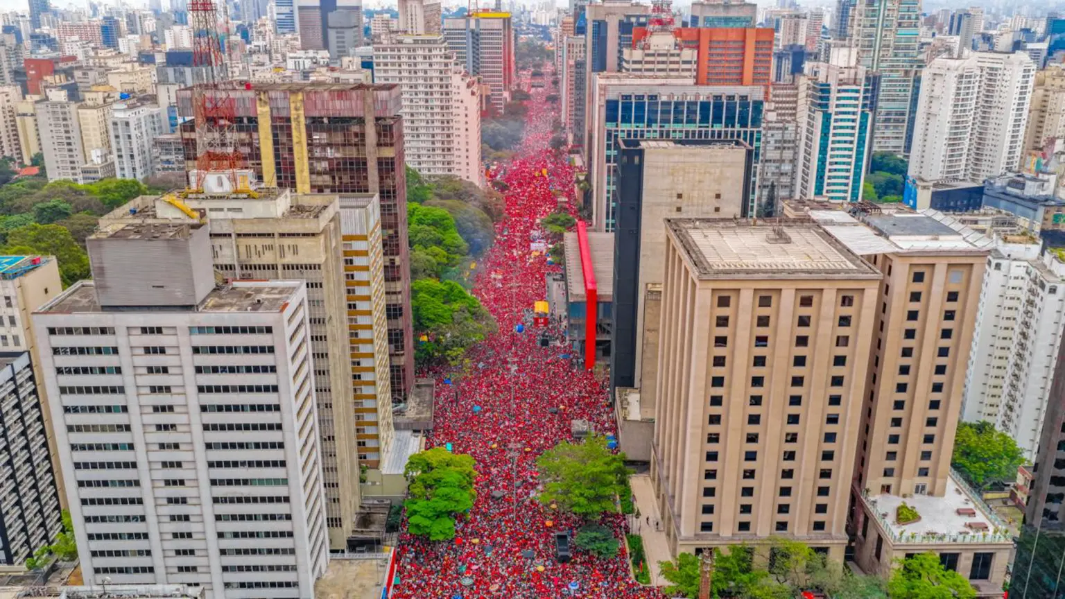 PL teme avanço de Lula nas pesquisas após manifestações em São Paulo e no Rio