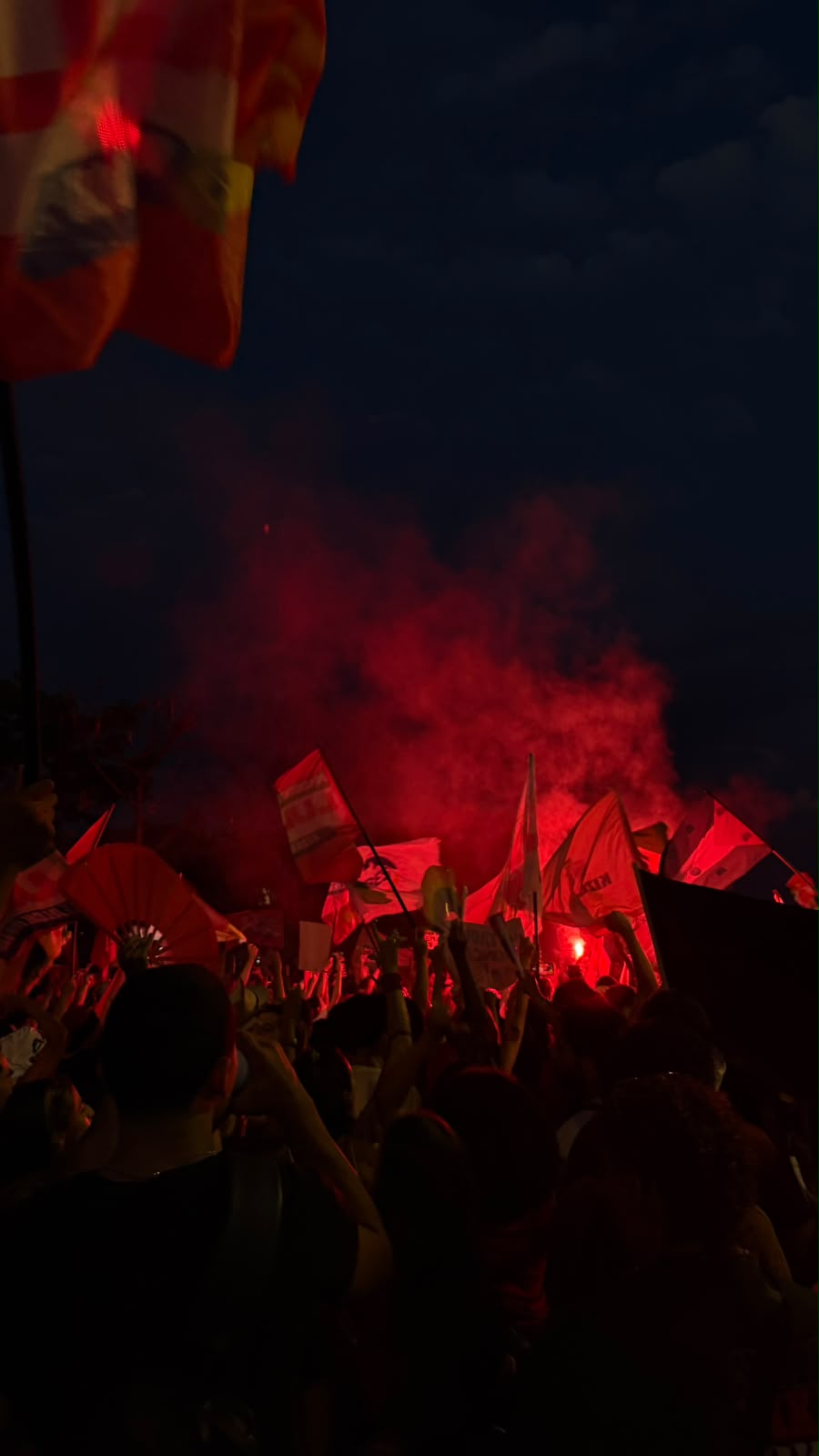 Agnelo Queiroz participa de manifestação no dia 13 e convoca população a continuar nas ruas até o dia 25