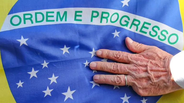 A indignação histórica de Lula sobre seus “nove dedos”