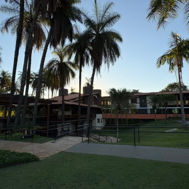 Hotel-residência para idosos aposta em novo modelo de moradia no DF