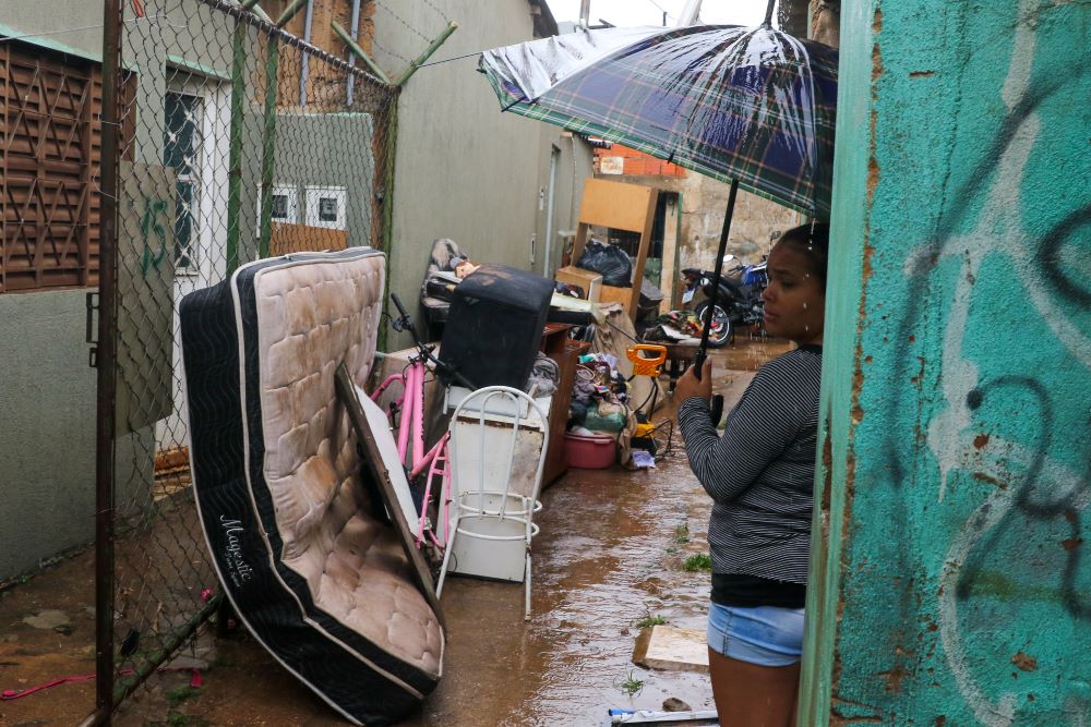 Mais de 3 mil pessoas vivem em áreas de risco no Distrito Federal