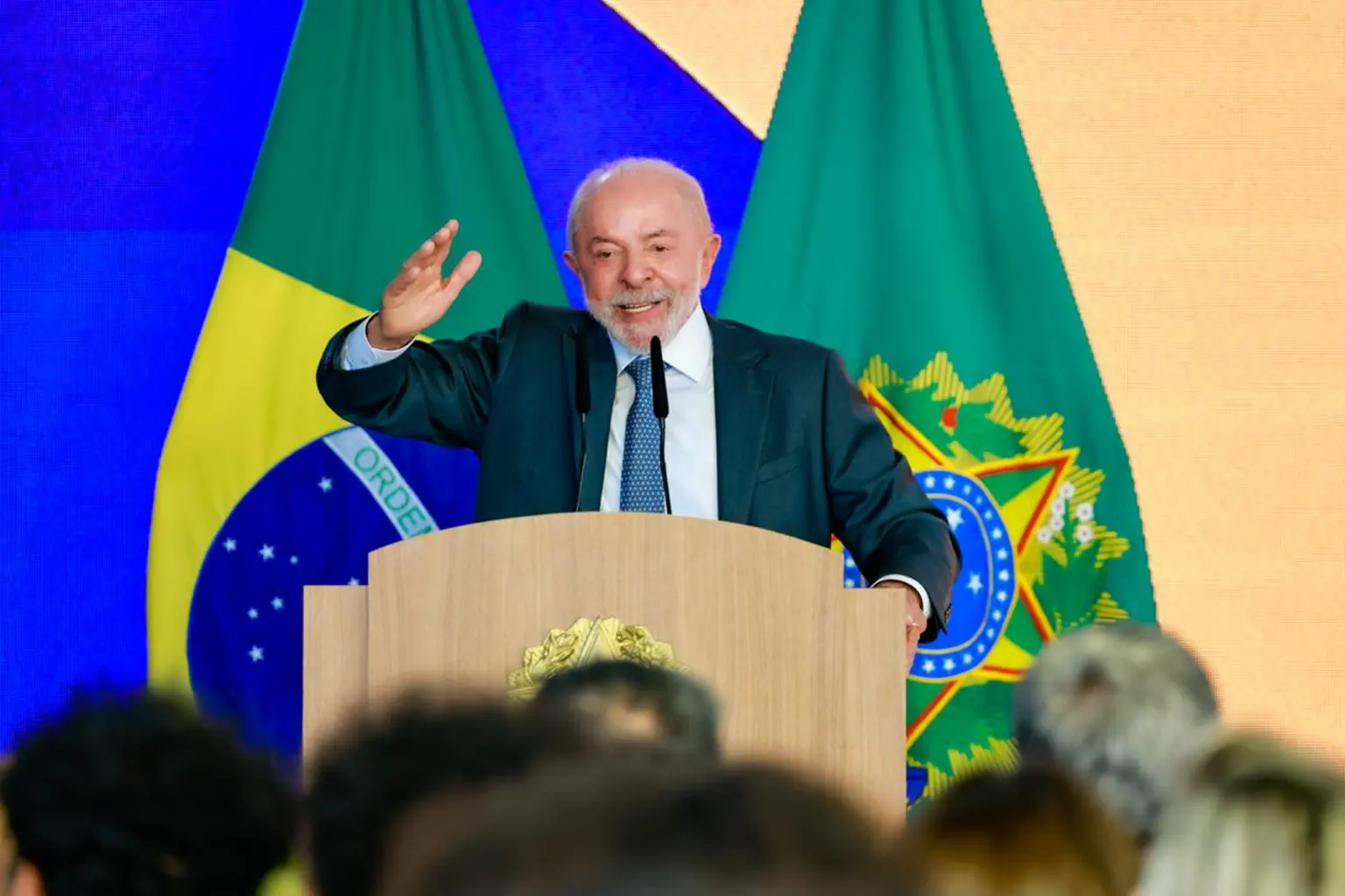 Lula propõe reservar 25% das emendas obrigatórias para tarifa zero no transporte público